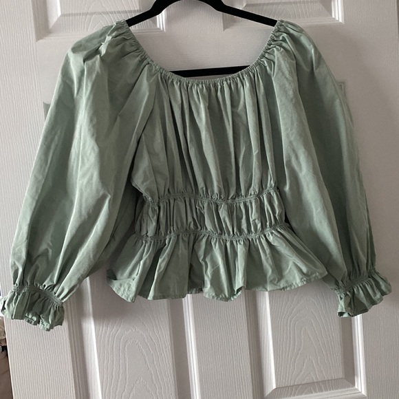 Indefeir mint green balloon sleeve peasant top ruched - Picture 2 of 5